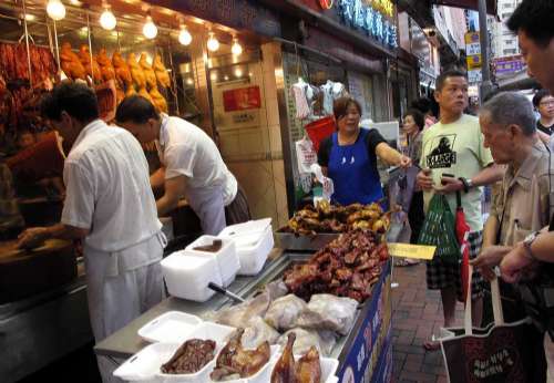 二四六香港全年資料大全：香港房地產(chǎn)市場趨勢與預(yù)測