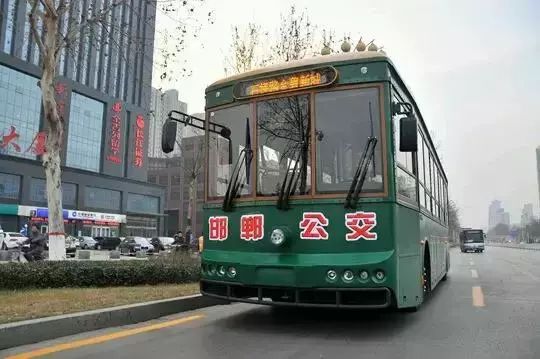 廣東公車拍賣最新動態(tài)，駛向自然美景的旅程，探尋內(nèi)心寧靜之旅